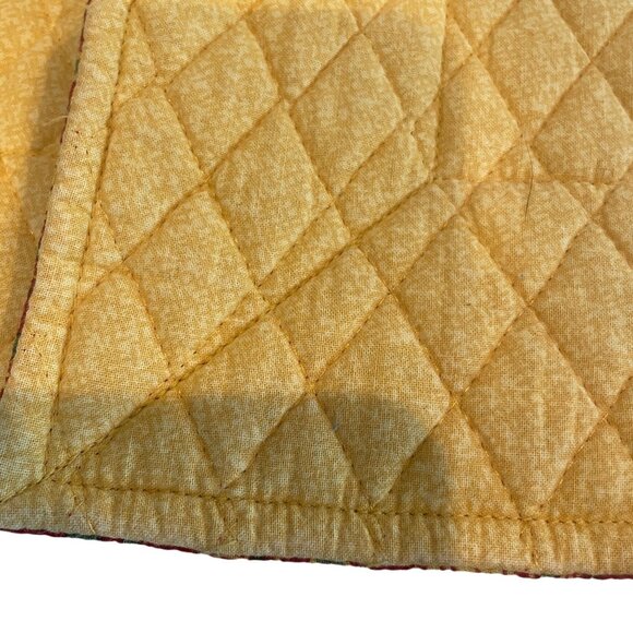 Vintage Vera Bradley Provincial Red Quilted Floral Placemats Set 2 Retired 2000 - Picture 3 of 6